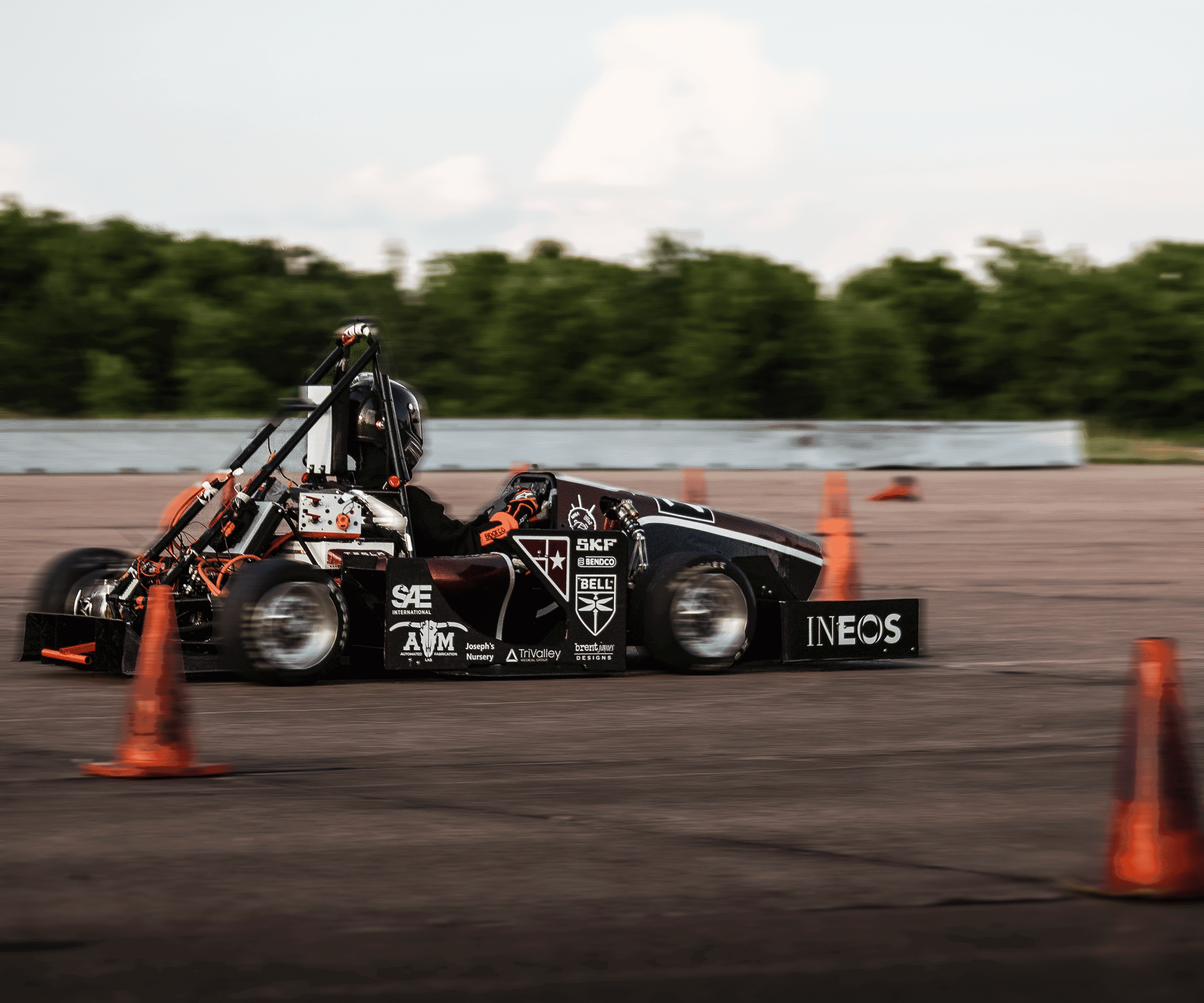 AME23 Racing Car Front View